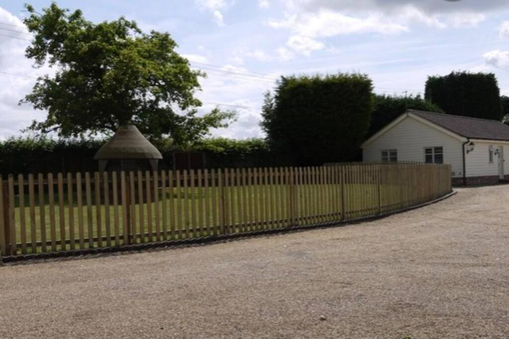 Haughley The Oaks, Luxury 2 Bedroom Cottage In A Peaceful Location מראה חיצוני תמונה