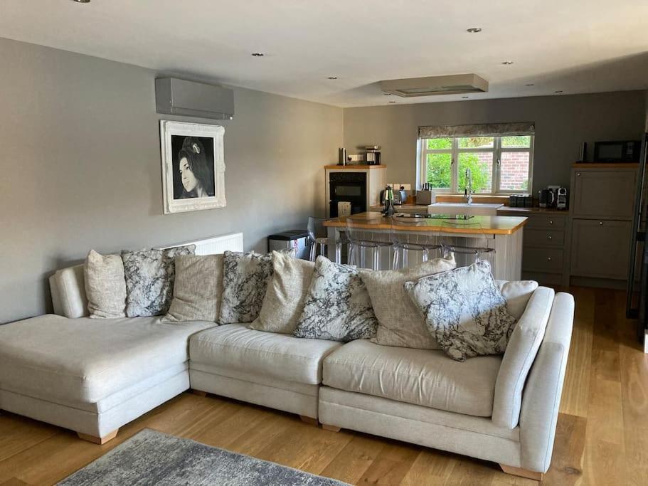 Haughley The Oaks, Luxury 2 Bedroom Cottage In A Peaceful Location מראה חיצוני תמונה